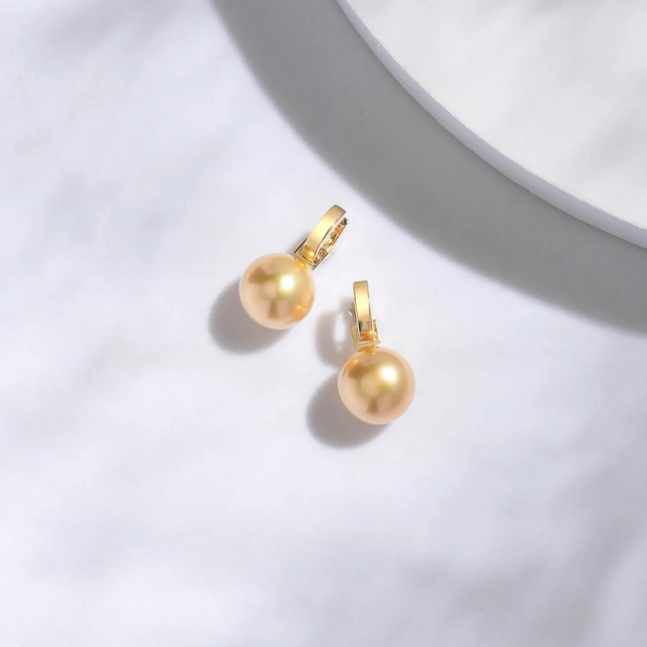 18k Solid Gold South Sea Golden Pearl Earrings KE00076