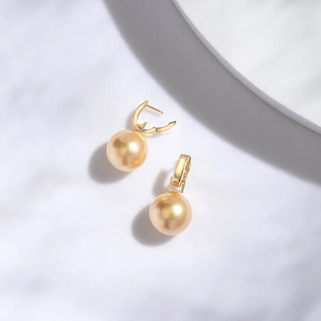 18k Solid Gold South Sea Golden Pearl Earrings KE00076