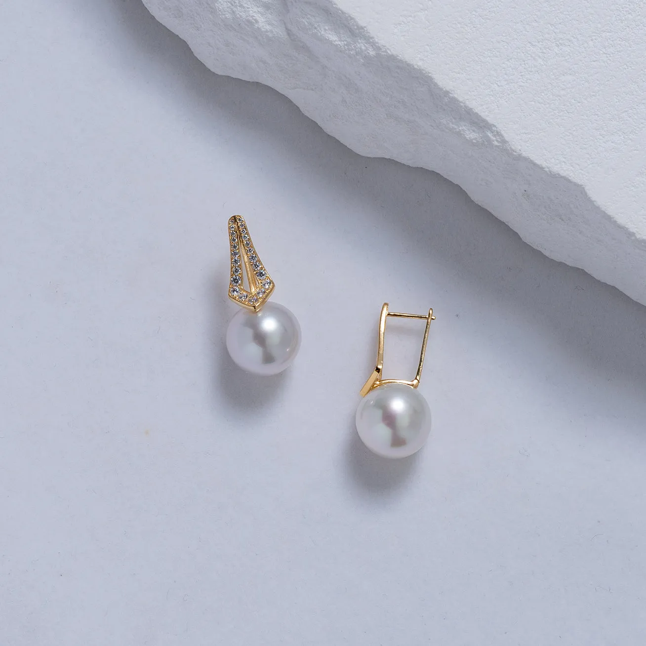 18k Solid Gold South Sea White Pearl Earrings KE00098