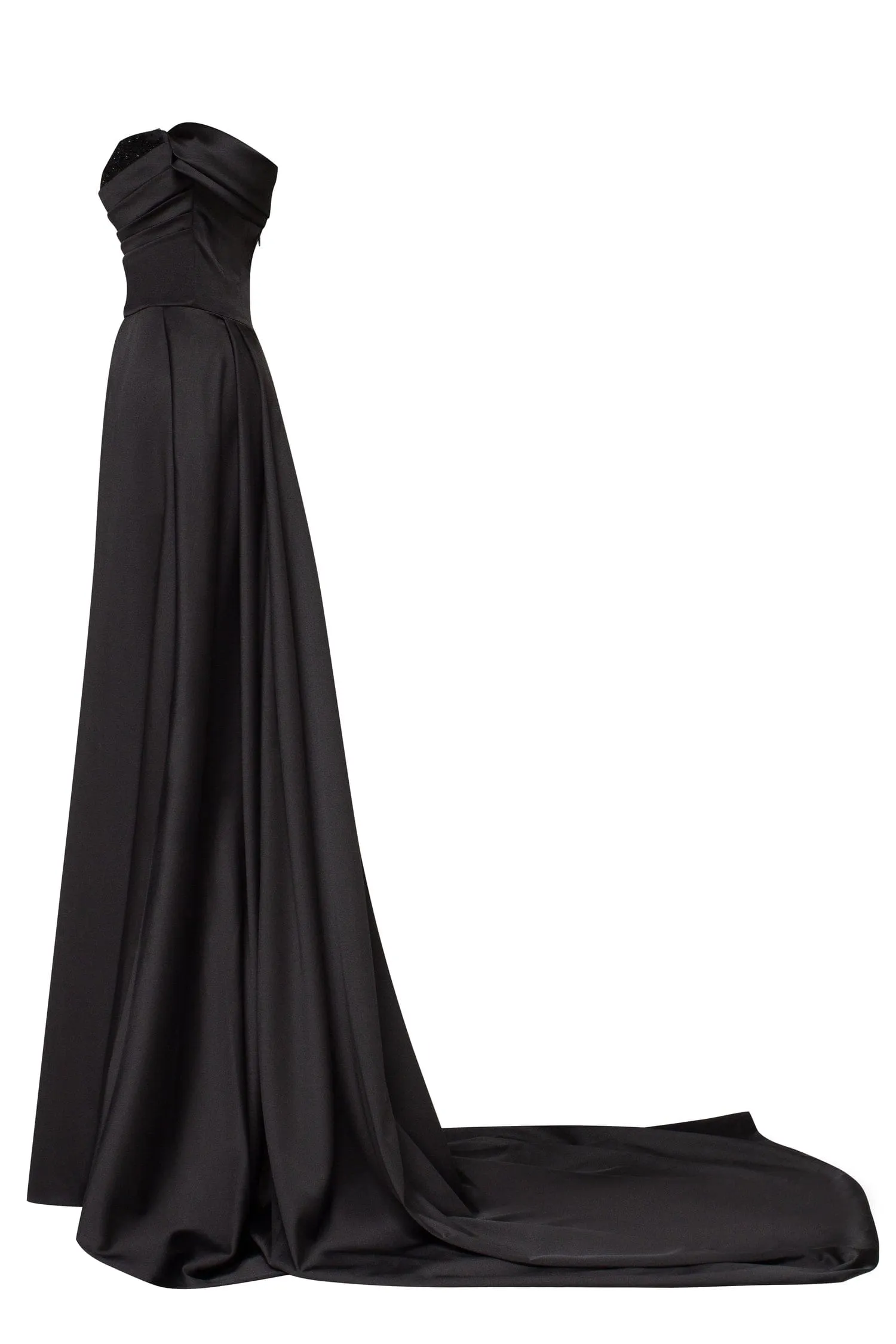 Black Princess heart-shaped neckline gown