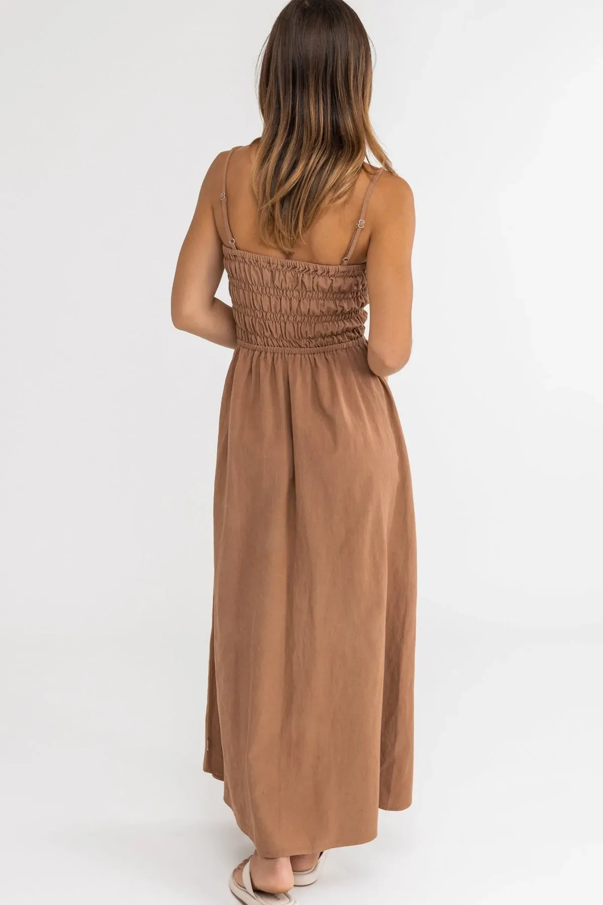 Classic Shirred Midi Dress / Caramel