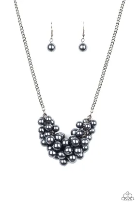 Grandiose Glimmer - Black Necklace