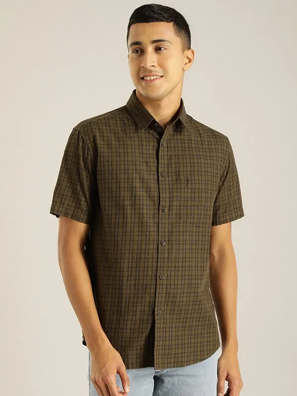 Men Checked Half Sleeve Cotton Shirt