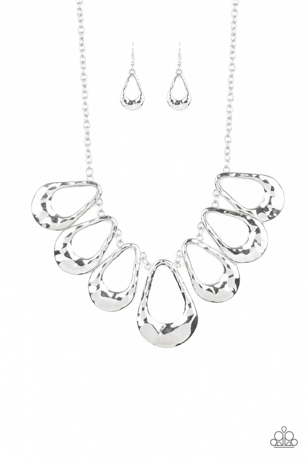 Teardrop Envy Silver Necklace Set