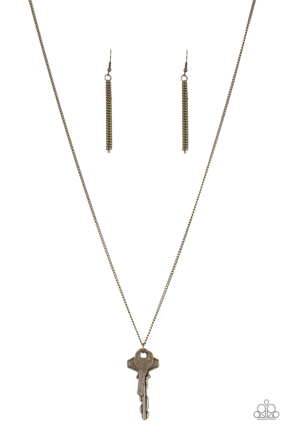 The Keynoter Brass Necklace Set