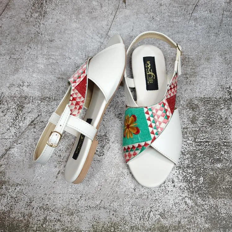 Women Embroidery Peshawri Sandal