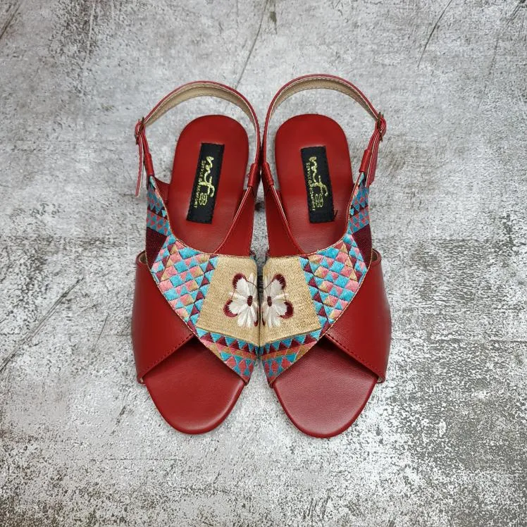 Women Embroidery Peshawri Sandal